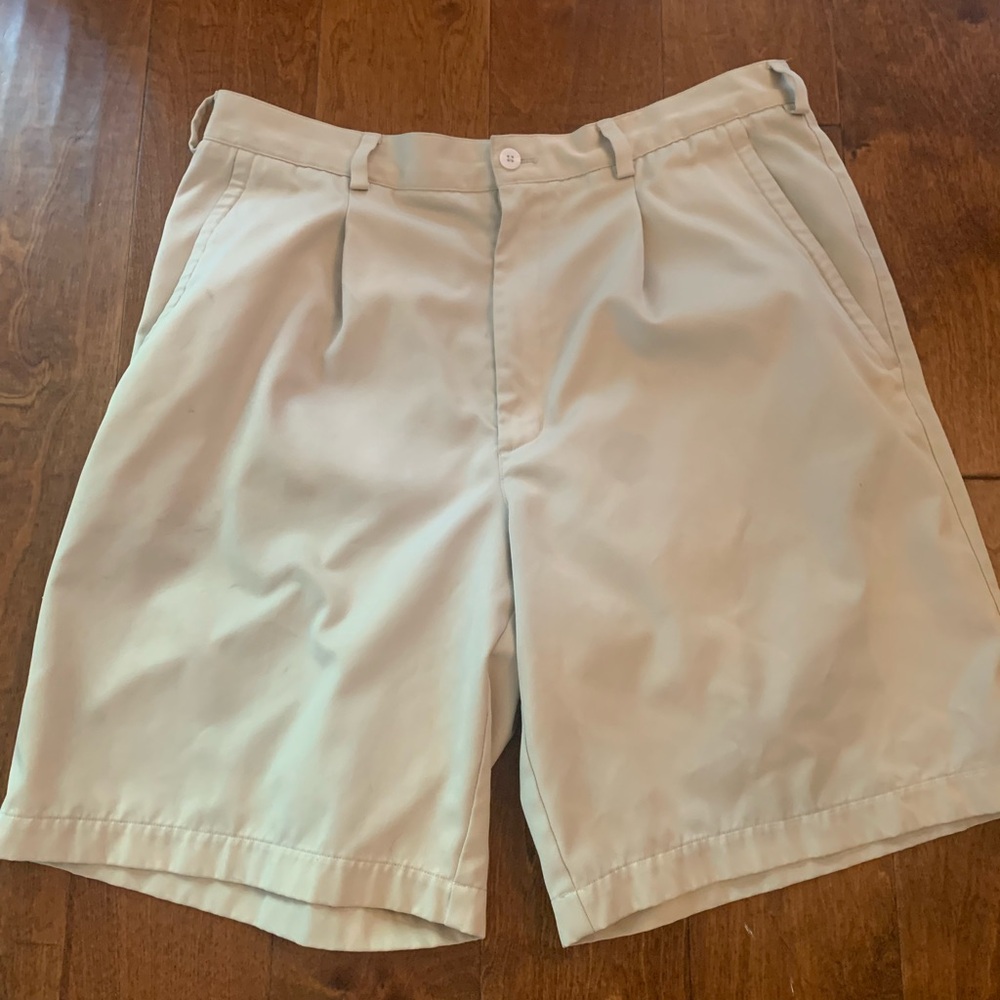 Nike dri fit khaki shorts